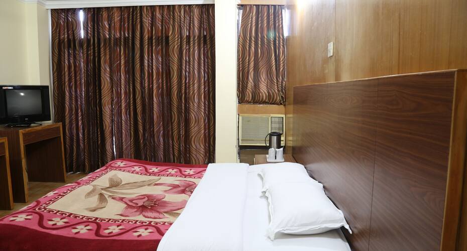 Hotel Swastik, Katra 5